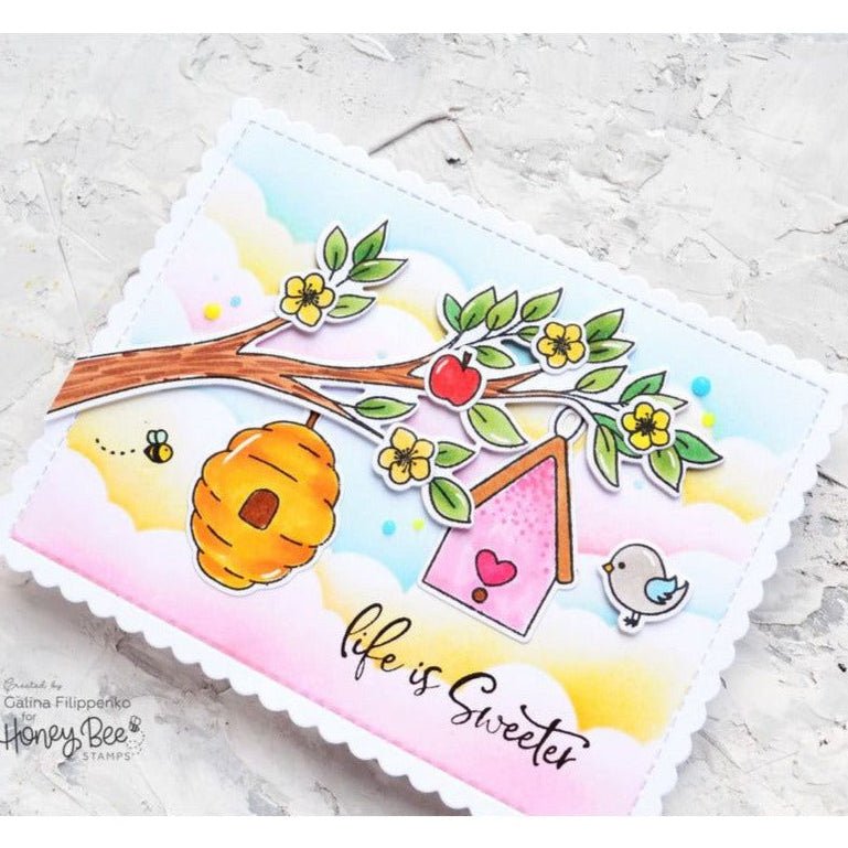 Scallop A7 Card Frames - Honey Cuts - Stand - Alone Dies - Honey Bee Stamps