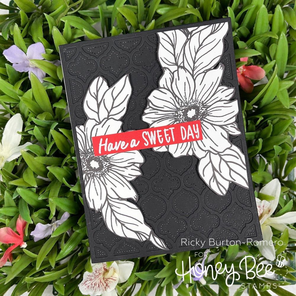 Quatrefoil A2 Cover Plate Base (Pierced) - Honey Cuts - Stand - Alone Dies - Retiring - Honey Bee Stamps
